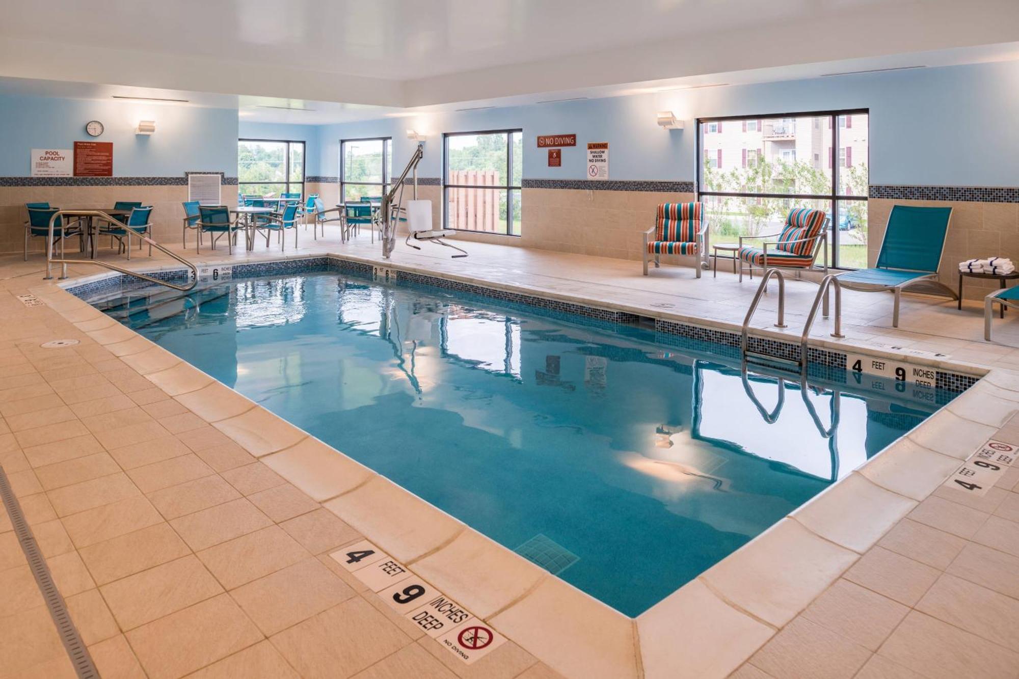 Towneplace Suites By Marriott New Hartford Esterno foto