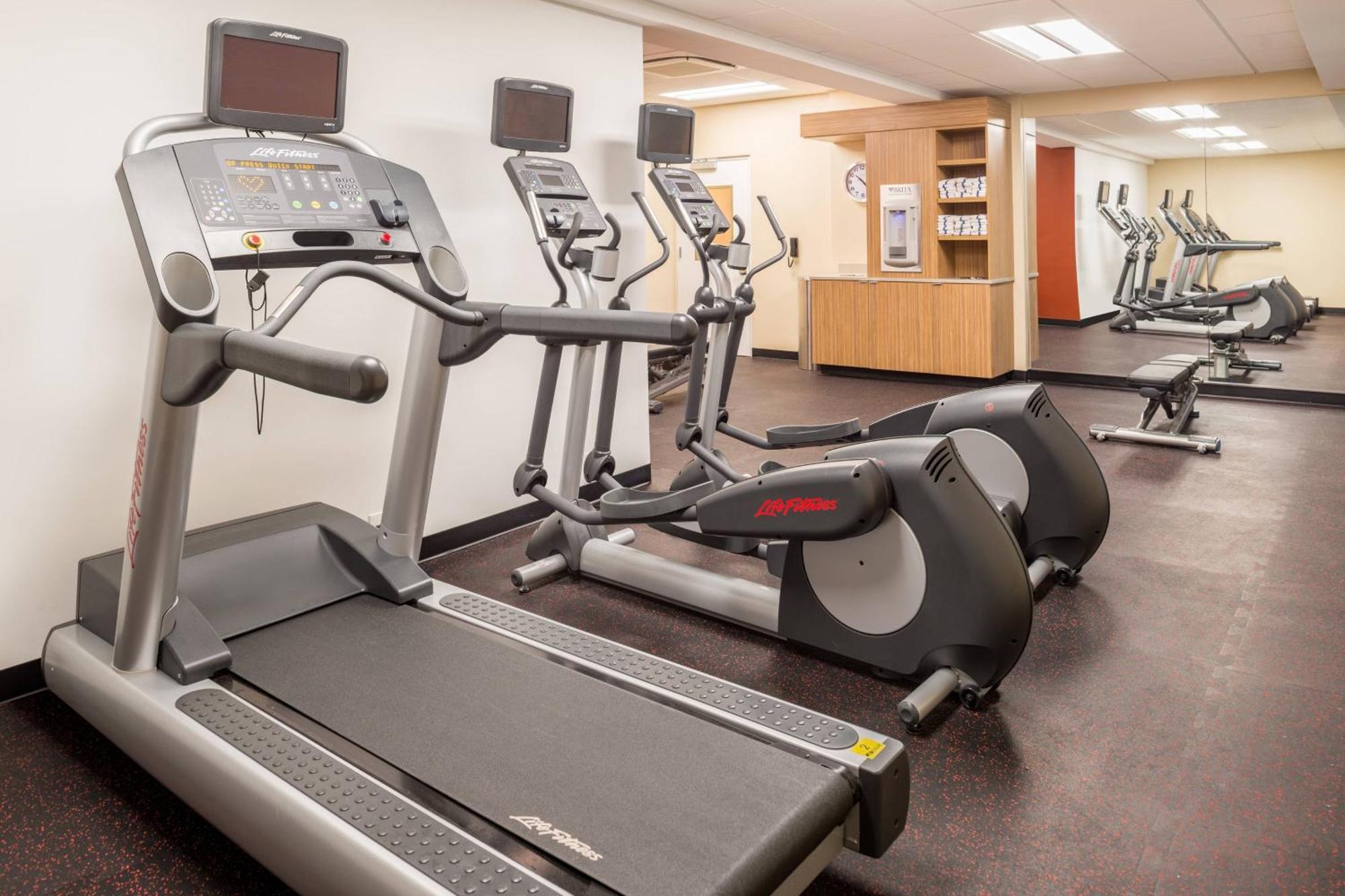 Towneplace Suites By Marriott New Hartford Esterno foto