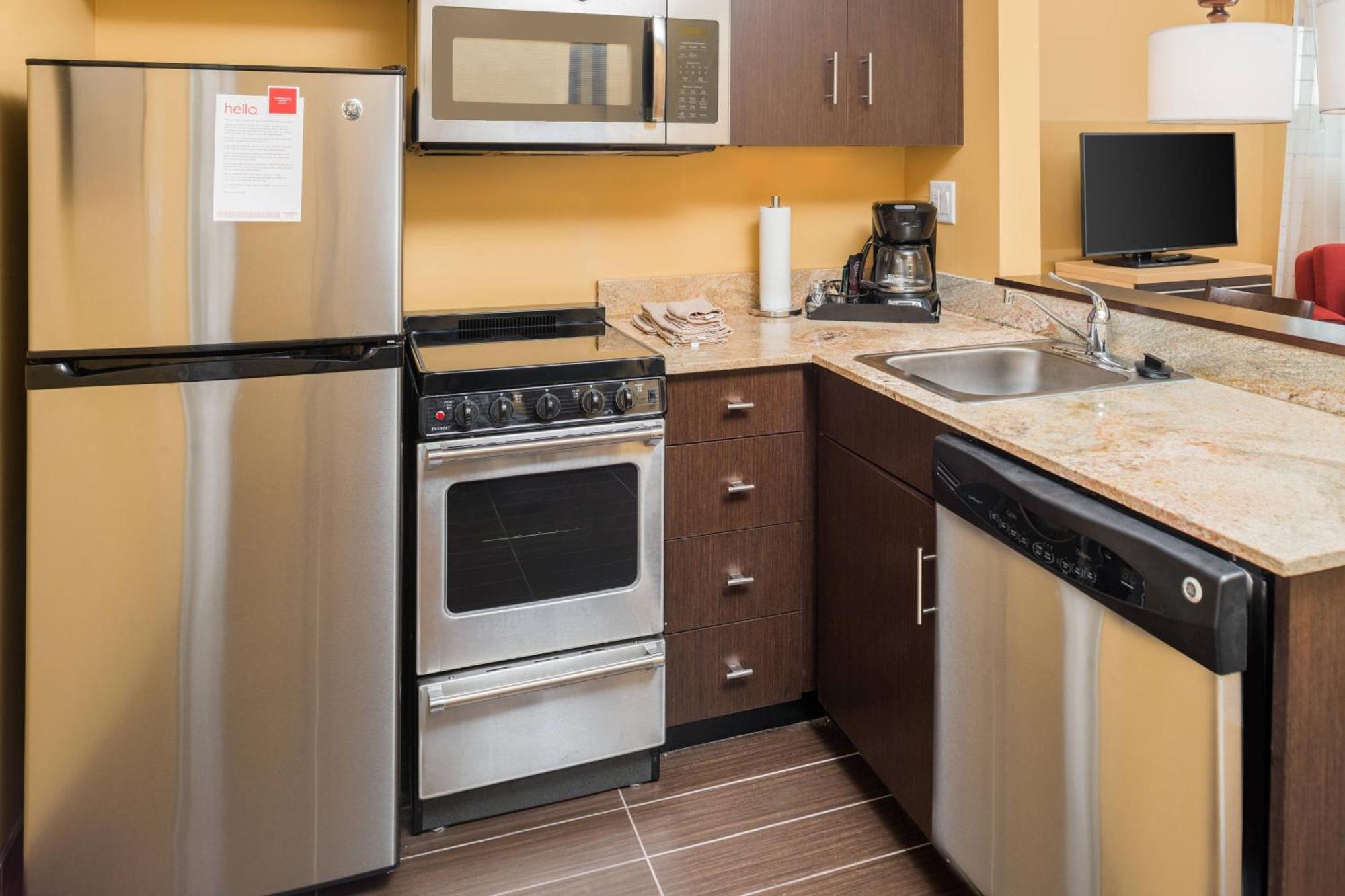Towneplace Suites By Marriott New Hartford Esterno foto