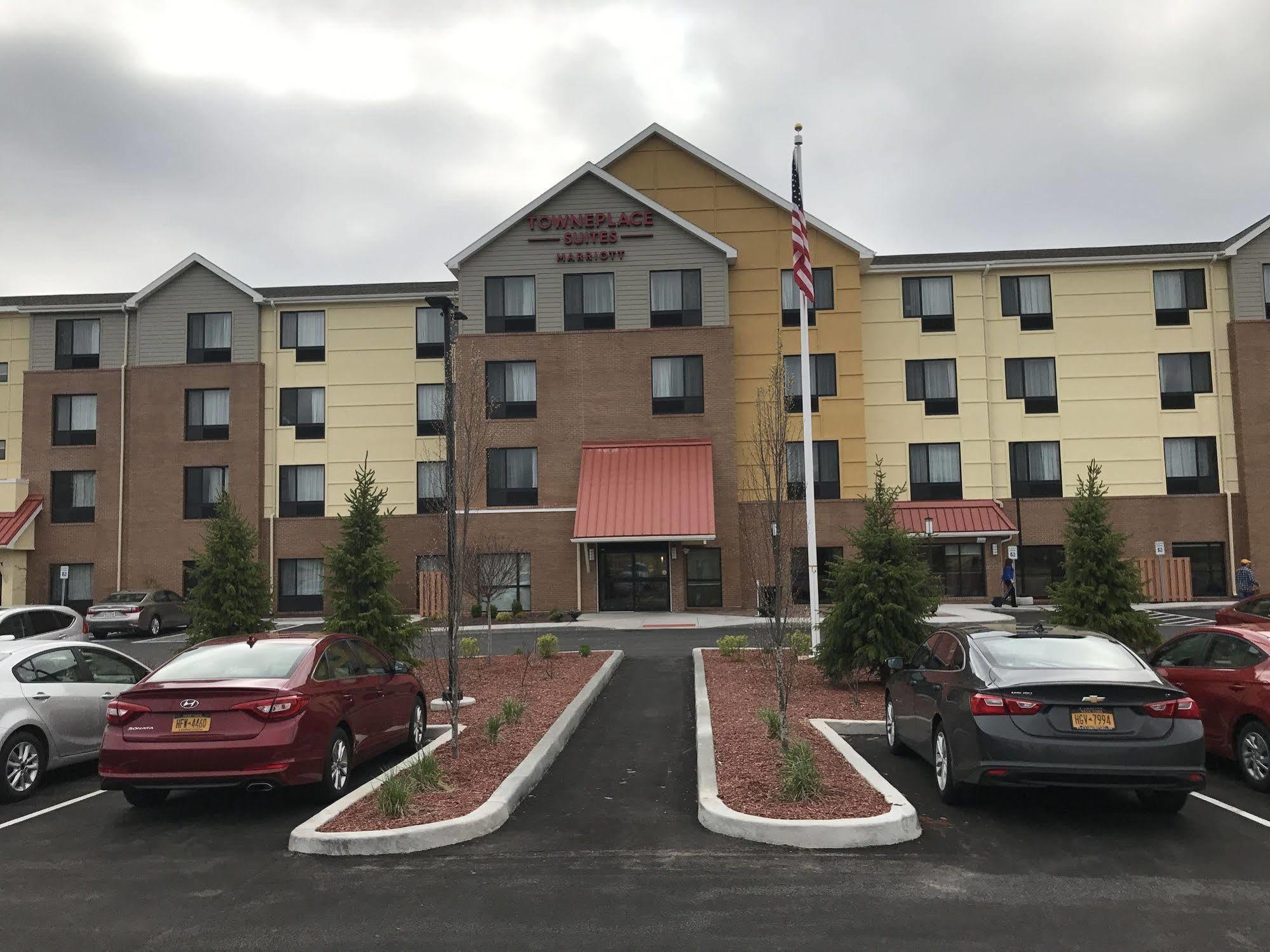 Towneplace Suites By Marriott New Hartford Esterno foto