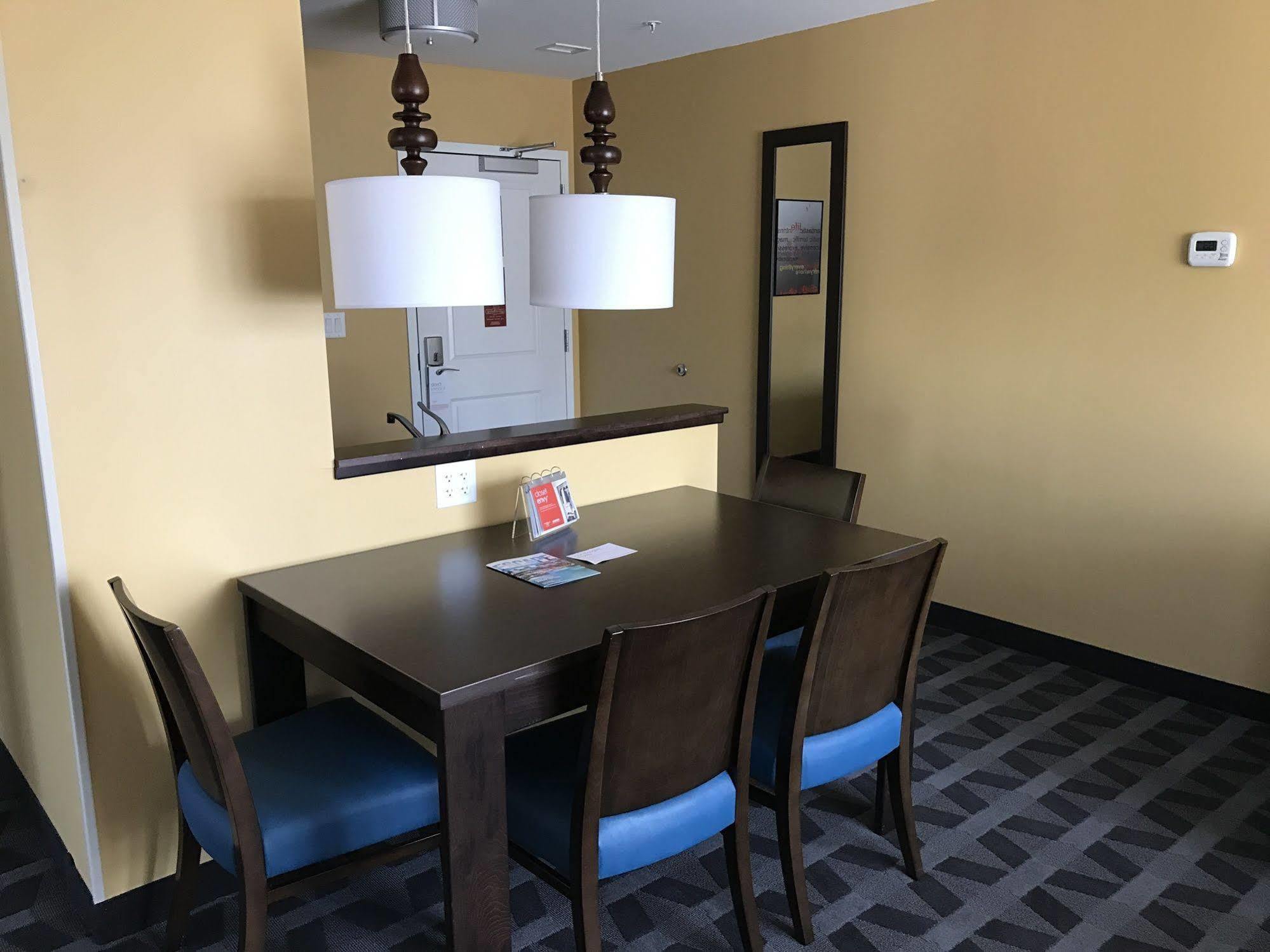 Towneplace Suites By Marriott New Hartford Esterno foto