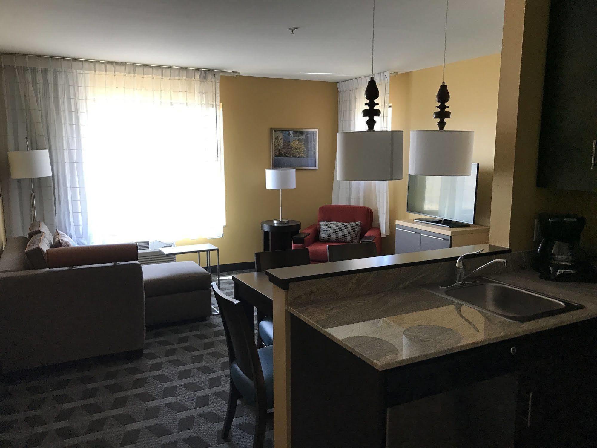 Towneplace Suites By Marriott New Hartford Esterno foto
