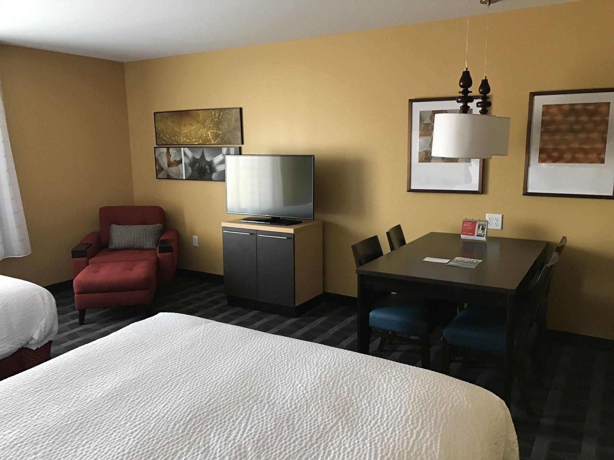Towneplace Suites By Marriott New Hartford Esterno foto